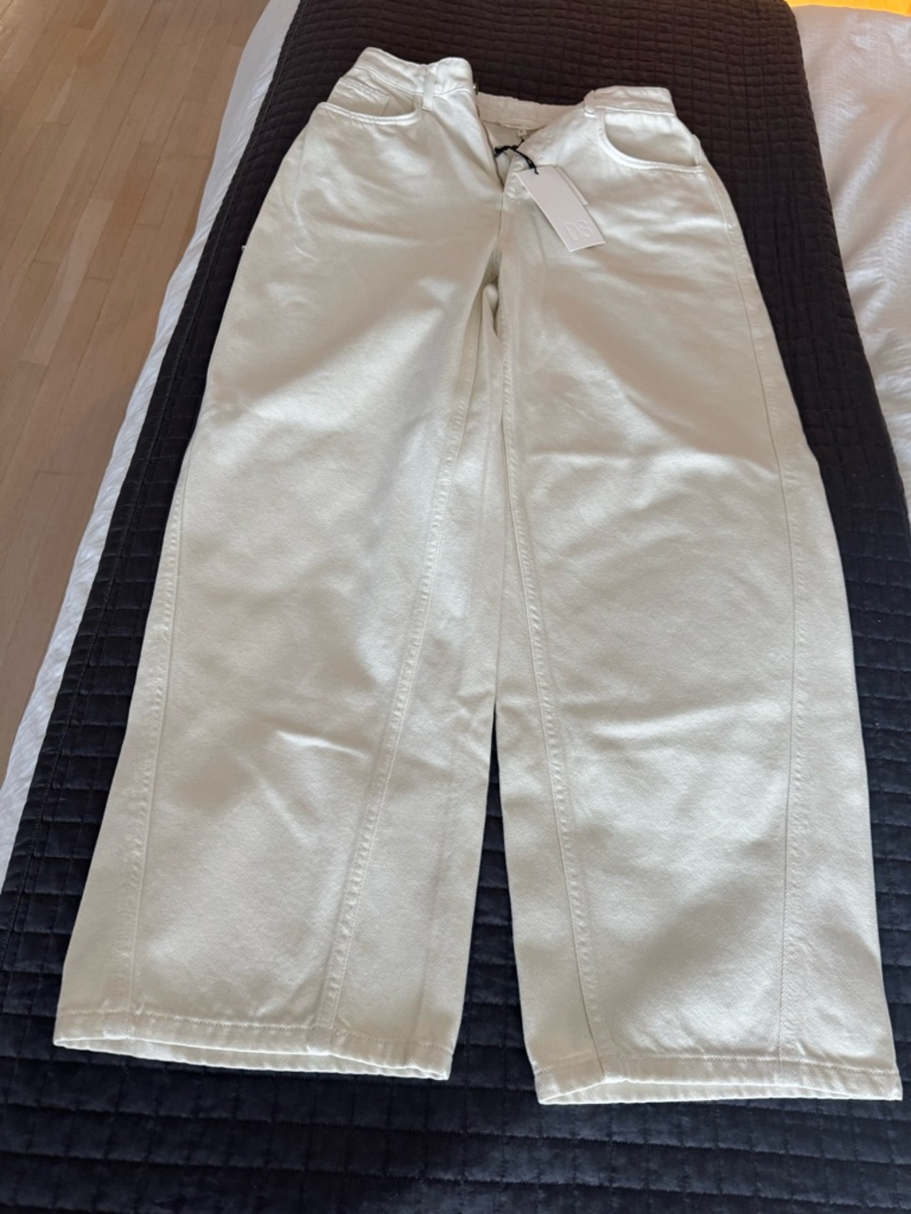 High-Rise Wide-Leg Jeans in Light Cream
